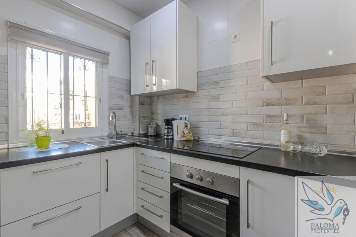 2 Bdr With Excellent Location