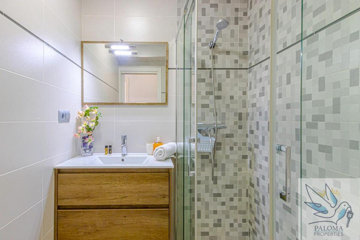 2 Bdr With Excellent Location *
